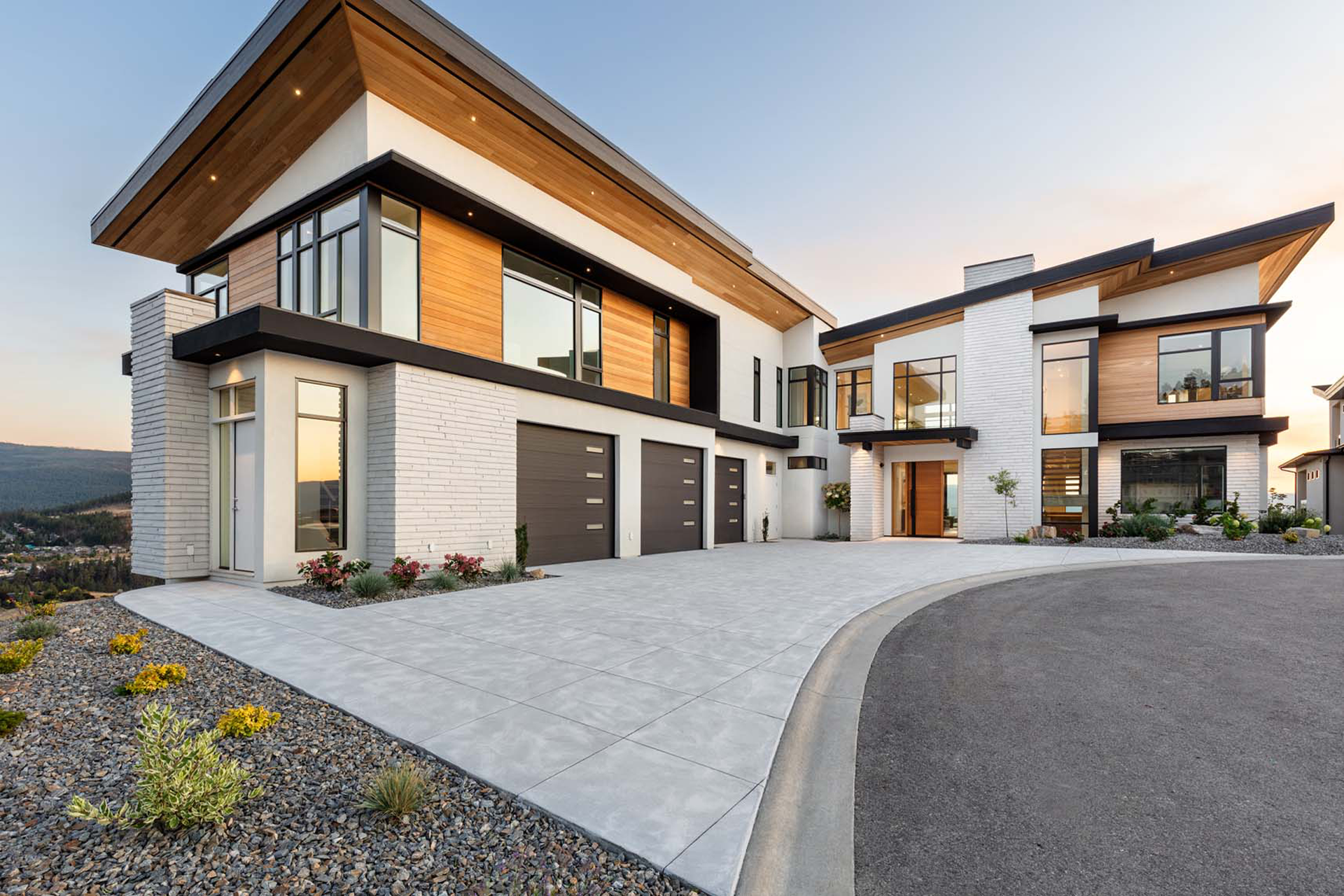 Pavé uni à Montreal et la rive-sud. Groupe Delsol